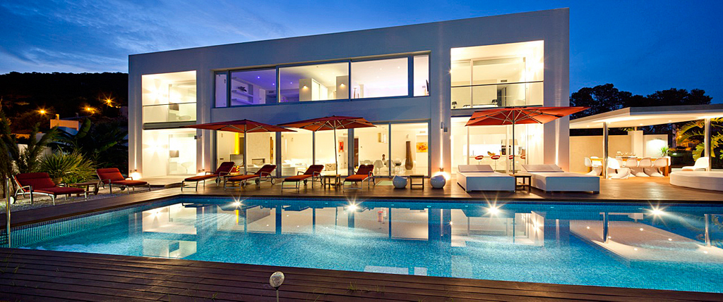 Spanish House Prices Surge 4%