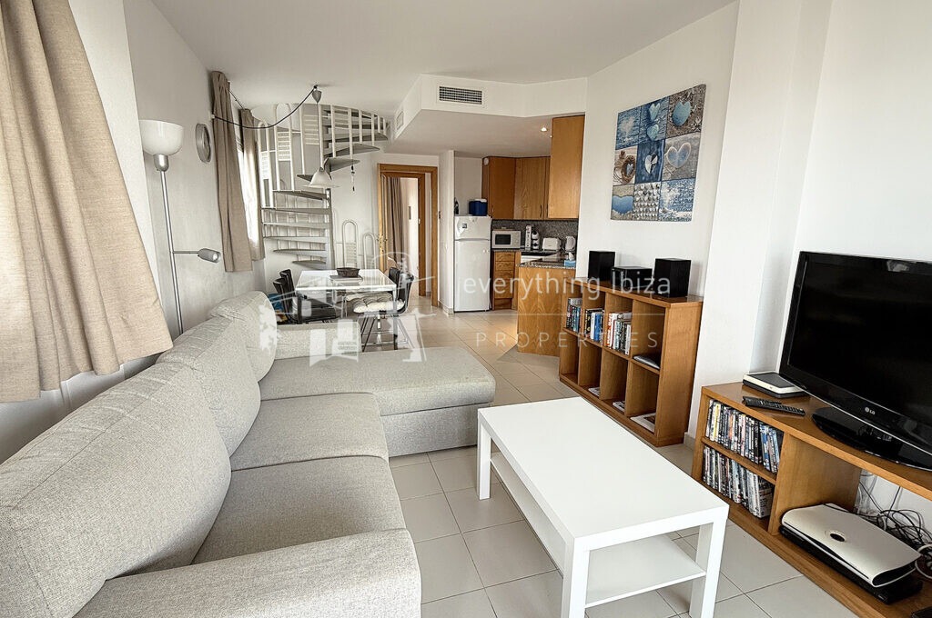 SOLD – Modern 2 Bed Penthouse Apartment with Roof Terrace Close to the Sea in Cala De Bou — Penthouse