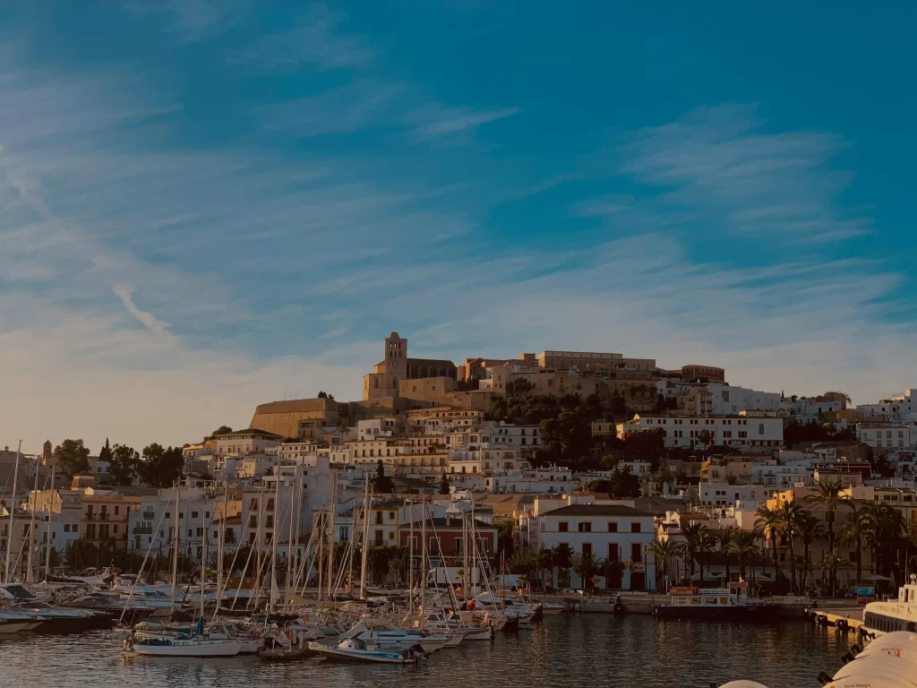 Poolside or Beachfront? Choosing Between Ibiza’s Two Great Lifestyles